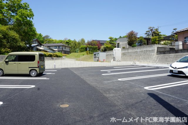 熊本市中央区黒髪６丁目のアパートの駐車場