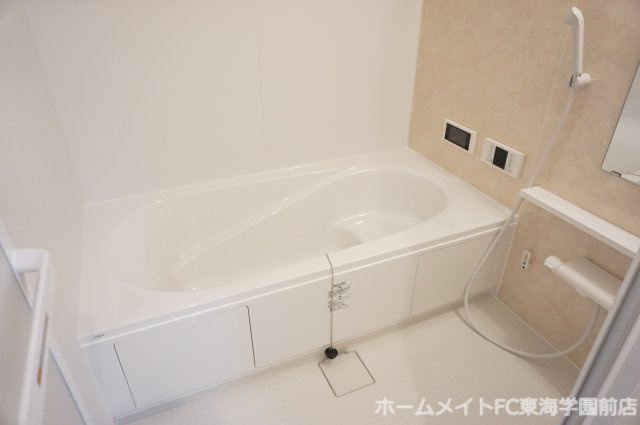 熊本市中央区黒髪６丁目のアパートの浴室