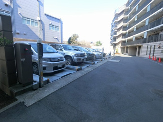 【駐車場】 | 機械式駐車場です。