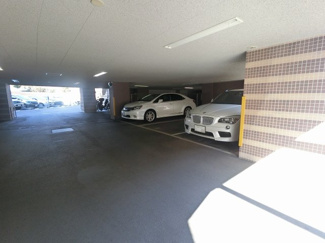 【駐車場】 | 平置き駐車場です。
