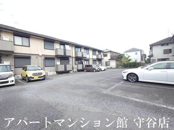 メゾン森Ⅺの駐車場