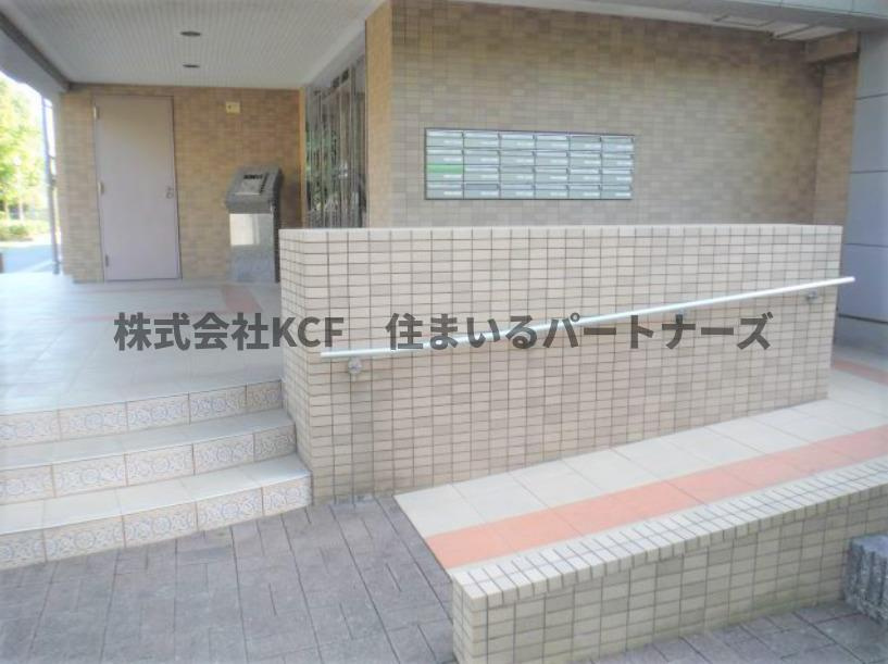 ステラコート参番館のエントランス