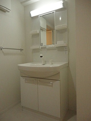 【洗面所】 | モントーレヒルズ悠 | 使いやすい洗面所です
