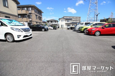 【駐車場】 | ヴェルジェ　C