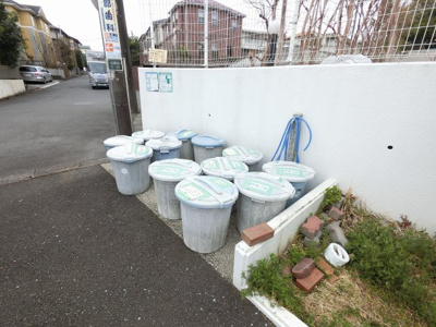 【その他共用部分】 | コープ野村港南台 | ゴミ置場です。