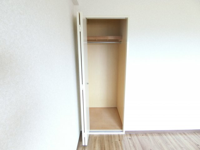 エクセレンシー・アイの収納