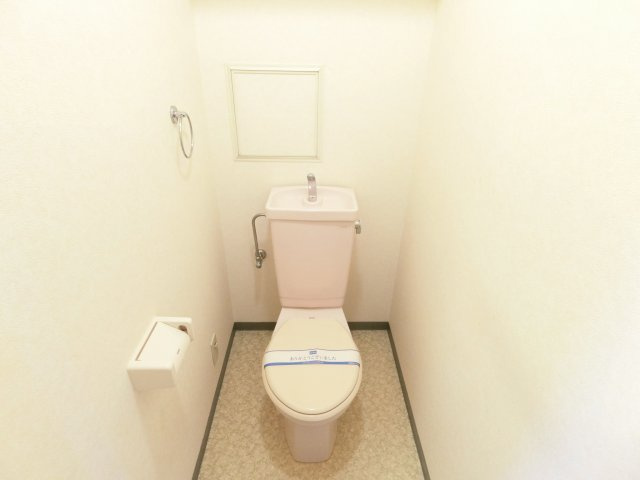 エクセレンシー・アイのトイレ