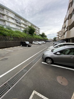 【駐車場】 | 平置き駐車場です。