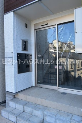 【エントランス】 | エスコートパレス南太田