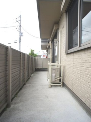 【バルコニー】 | ヴィコロ参番館 | 日当たり良好！お洗濯物がたくさん干せます♪