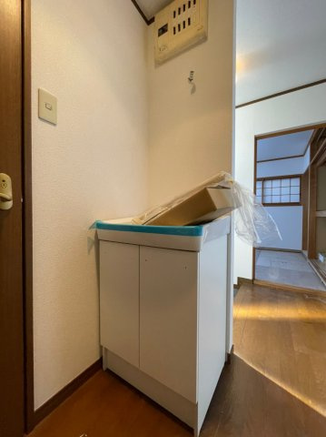 大町1丁目戸建の洗面所