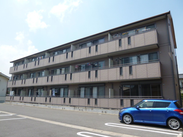 ソレイユ水江の外観