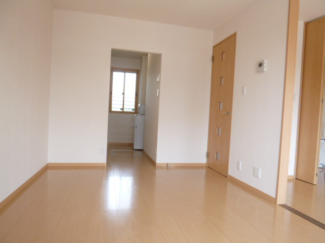 ソレイユ水江の居間・リビング