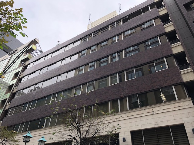 岩月ビルの外観