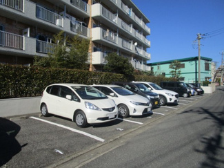 【駐車場】