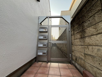 【エントランス】 | ホワイトスクエア