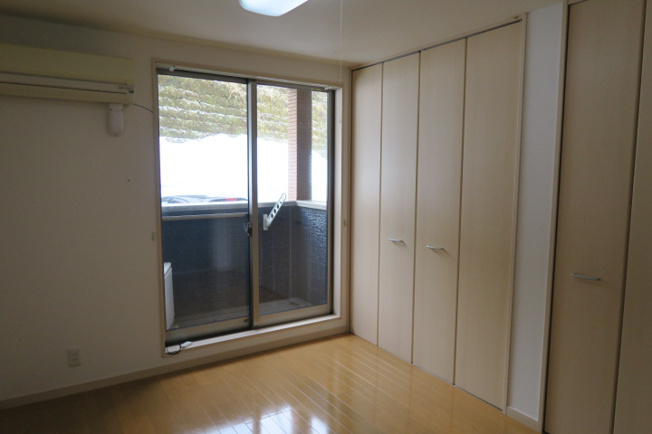 【洋室】 | ビバリー春日山B棟 | 4.5帖です