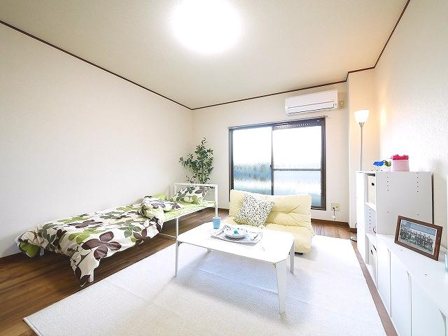 アーバンライフレジデンス天理の居間・リビング|個人の部屋や寝室として使える居間