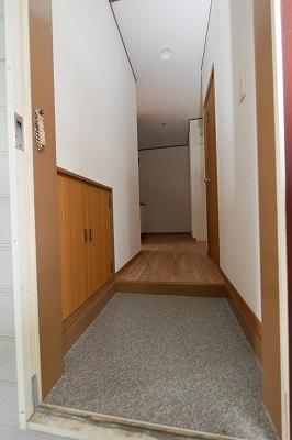 サファイアハイツの玄関|サファイアハイツ202号室　