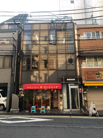 畔上セブンビルの外観
