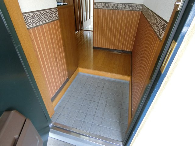 サンライトマンションの玄関