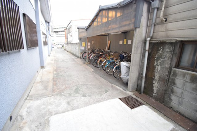 【駐車場】 | ケイアンドエスマンション | 駐輪場