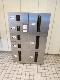 【エントランス】 | 宅配ボックス