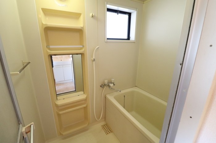 熊本市南区幸田２丁目のアパートの浴室
