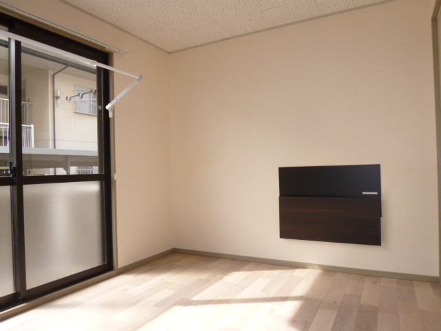 グリーンハイツ神田Ｂの居間・リビング|洋室