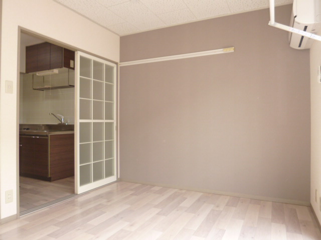 グリーンハイツ神田Ｂの居間・リビング|洋室