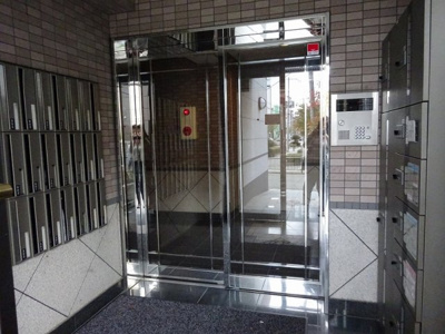 【その他共用部分】 | レクシア江坂 | エントランスです