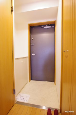 アーデンタワー靭公園　仲介手数料無料の玄関