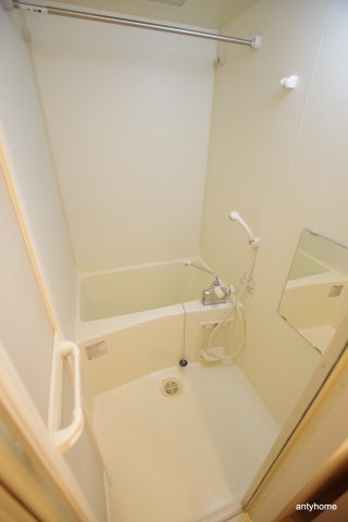 アーデンタワー靭公園　仲介手数料無料の浴室