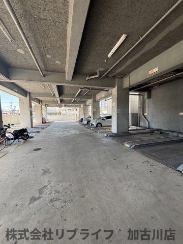 ハッピーコート加古川の駐車場