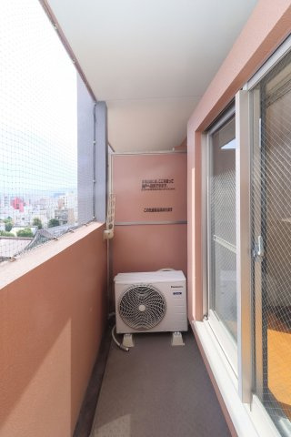 サヴォイレジェント　12階のバルコニー|別号室のものになります。現状優先。