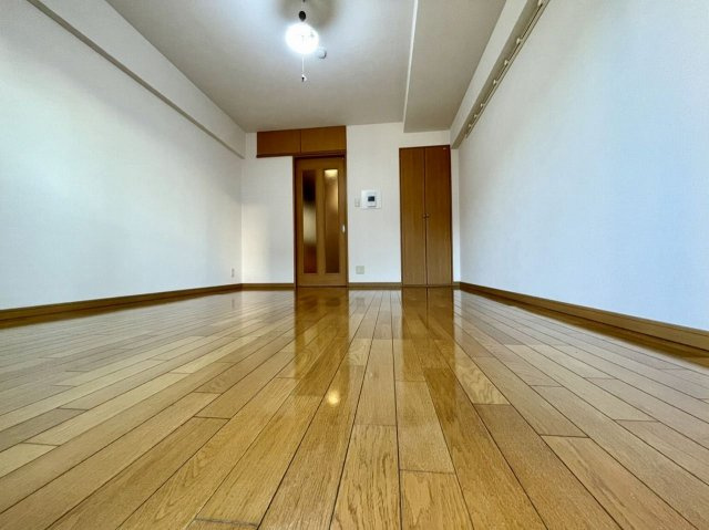 【洋室】 | アセットヒルズディアフィオーレ博多 | スタンダードな洋室です