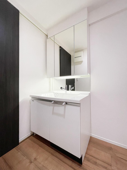 【独立洗面台】 | 朝の身支度には欠かせない独立洗面化粧台