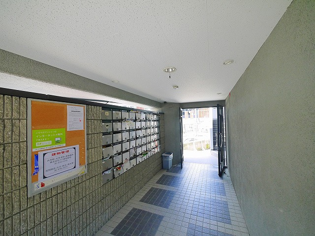 シティーホームズ富雄駅前のエントランス|清潔なエントランスです