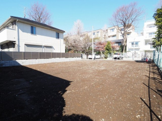 【外観】 | 現地見学や資料請求などお気軽にお問合わせ下さい
周辺環境とあわせて現地ご案内致します。
