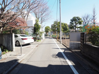 【前面道路含む現地写真】 | 現地見学や資料請求などお気軽にお問合わせ下さい
周辺環境とあわせて現地ご案内致します。

