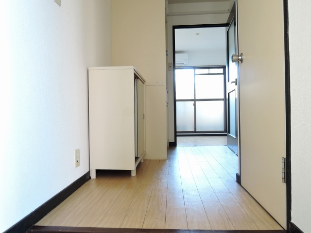 【玄関】 | セントラルコート駅南 | シンプルで使いやすい玄関です