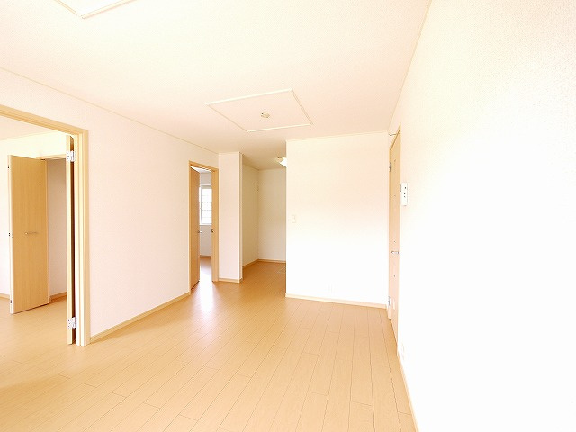 エム・フィオーレの内装|コンパクトで使いやすい洋室です