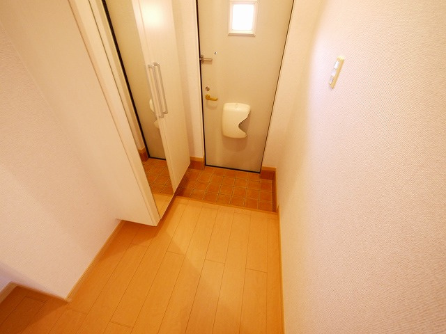 エム・フィオーレの玄関|きれいな玄関です