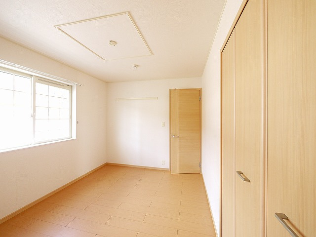 エム・フィオーレの寝室|落ち着いて過ごせるお部屋なので、寝室にいかがでしょうか