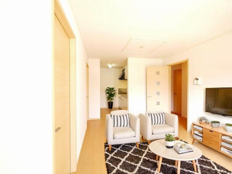 エム・フィオーレの居間・リビング|CGで家具等を配置したもので家具等は含まれません