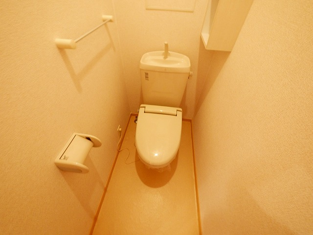 エム・フィオーレのトイレ|落ち着いた色調のトイレです