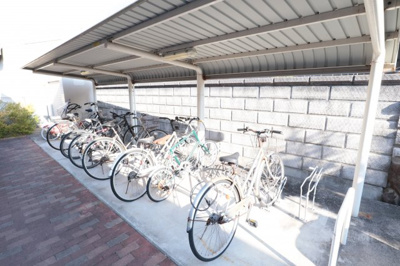 【その他共用部分】 | ツインスターヴィラ | 駐輪場
