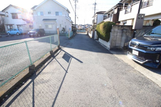 【前面道路含む現地写真】