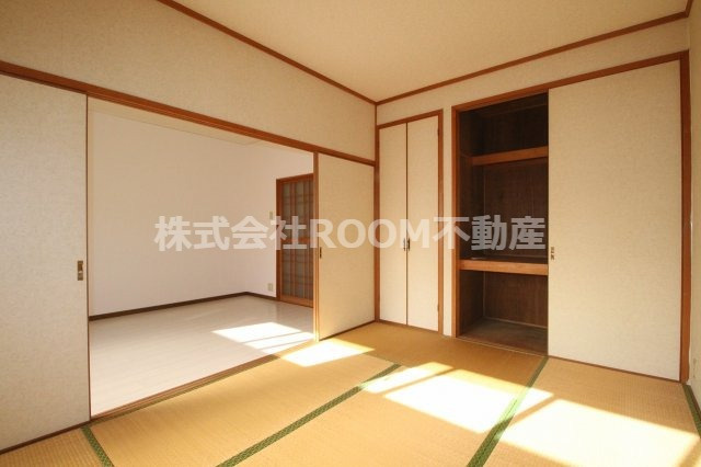 リバーサイド自由ヶ丘の和室|畳の上でゆっくりとくつろげる和室です