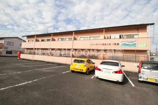 リバーサイド自由ヶ丘の外観|外観は落ち着いています